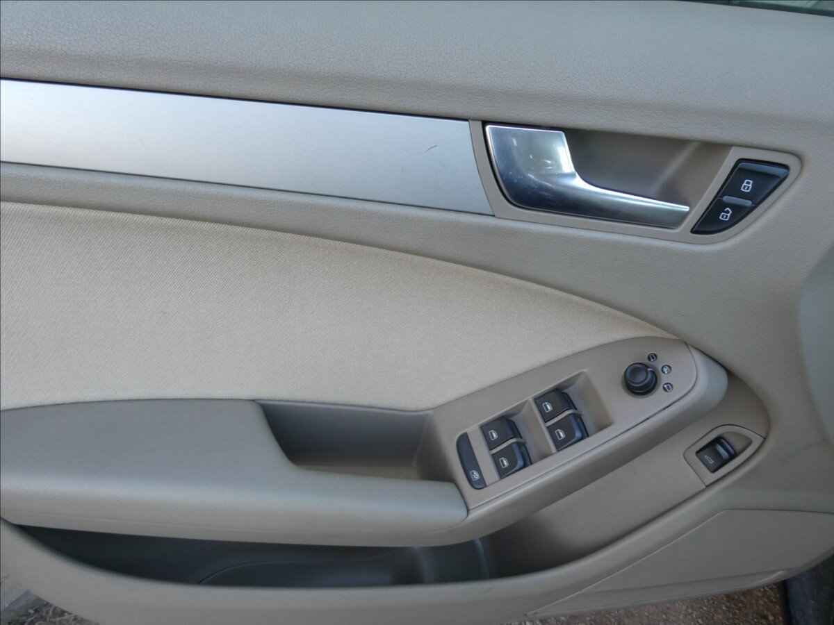 Audi A4 Sedan / Limuzína 2,0 l 105 kw