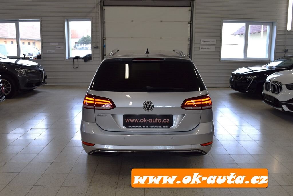 Volkswagen Golf Kombi 1,6 l 85 kw