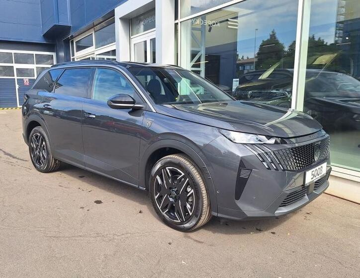 Peugeot 5008 10