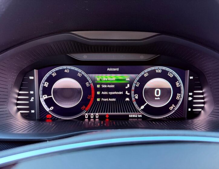 Škoda Kamiq Hatchback 999,0 85 kw