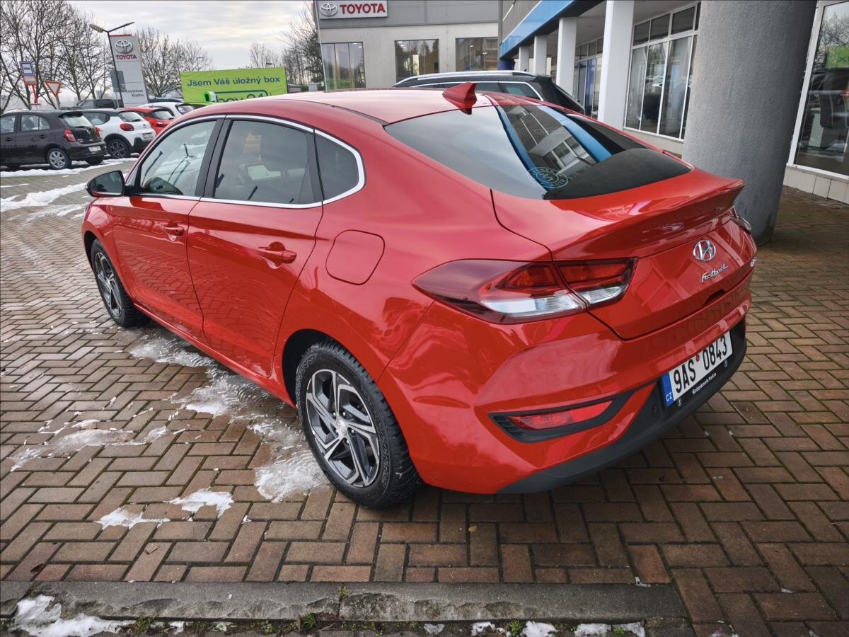 Hyundai i30 Hatchback 998,0 88 kw