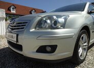 Toyota Avensis Kombi 2,0 l 93 kw