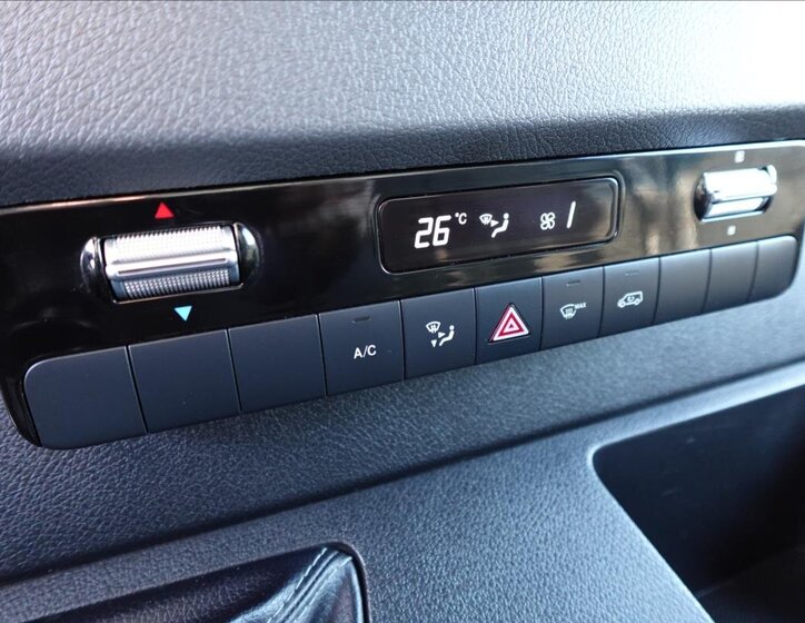 Mercedes-Benz Sprinter Valník 2,1 l 105 kw