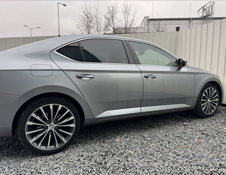 Škoda Superb Sedan 2,0 l 110 kw