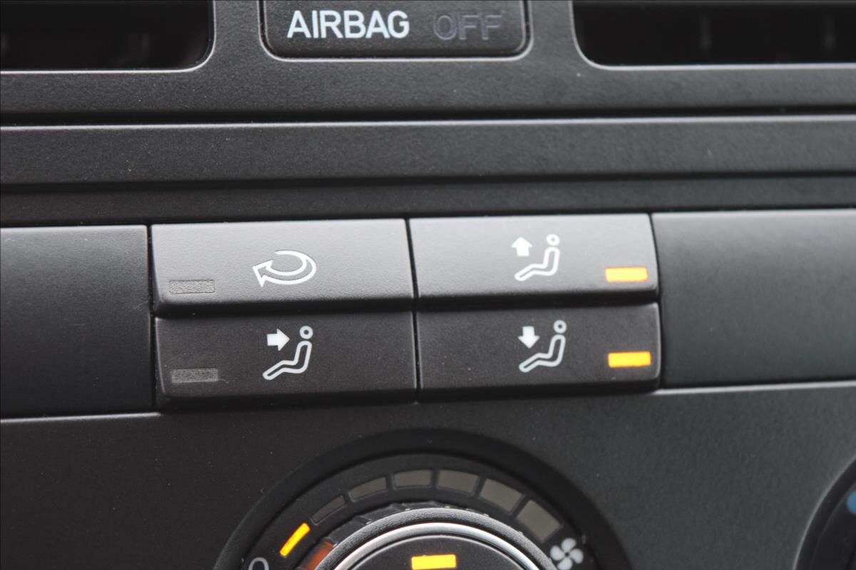 Volkswagen Touran Kombi 1,4 l 103 kw