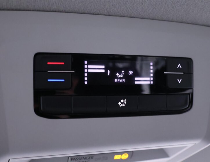 Volkswagen Transporter Kombi 2,0 l 81 kw