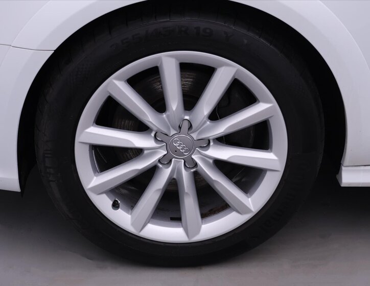 Audi A6 Allroad Kombi 3,0 l 200 kw