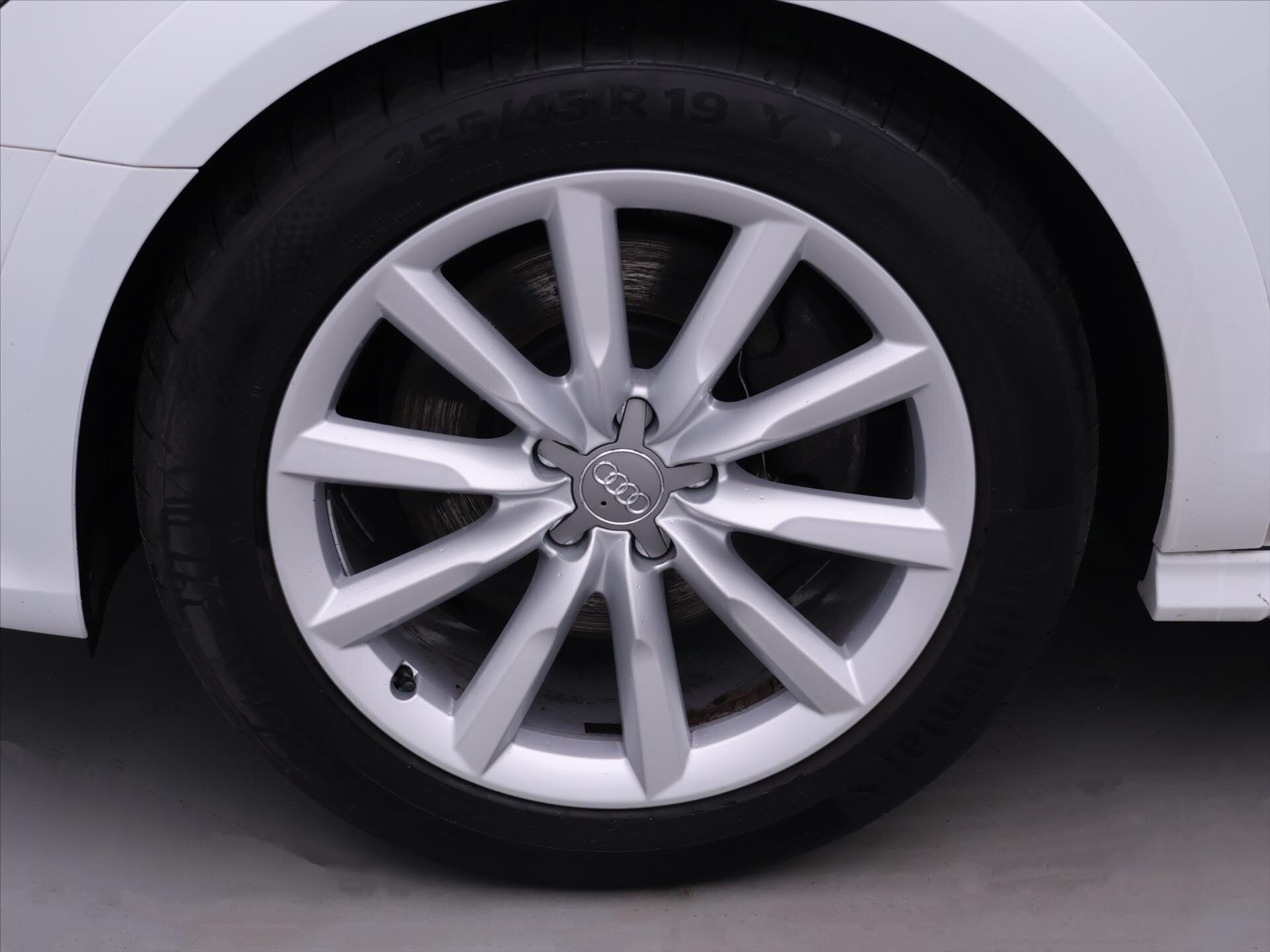 Audi A6 Allroad Kombi 3,0 l 200 kw