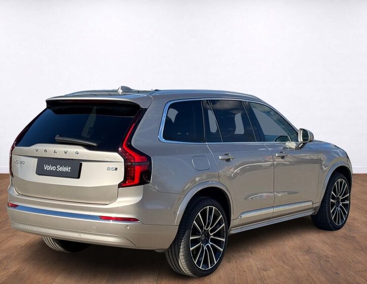 Volvo XC90 SUV / Terénní 2,0 l 184 kw