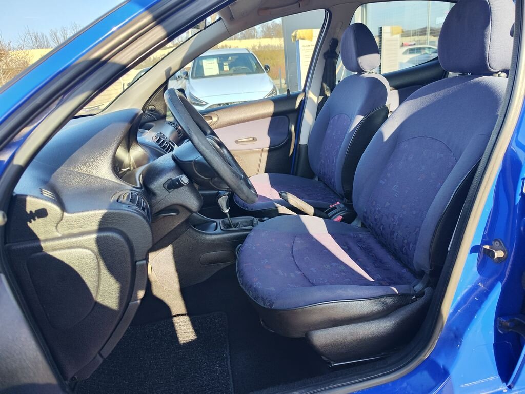 Peugeot 206 Hatchback 1,1 l 44 kw