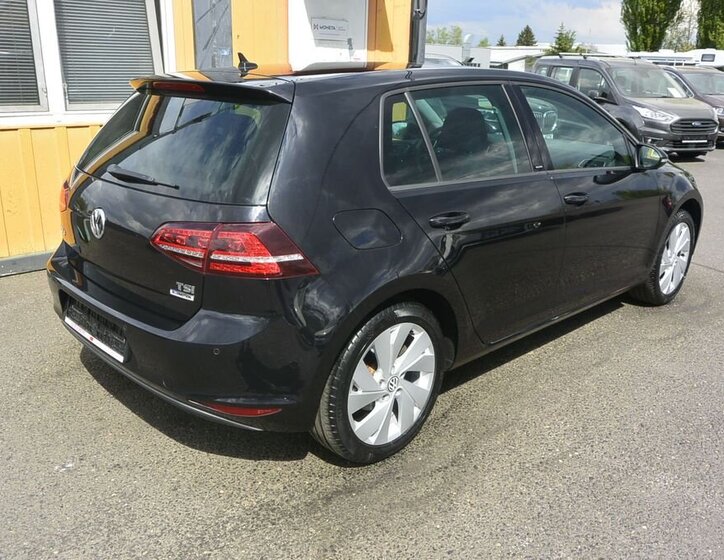 Volkswagen Golf Hatchback 1,2 l 63 kw
