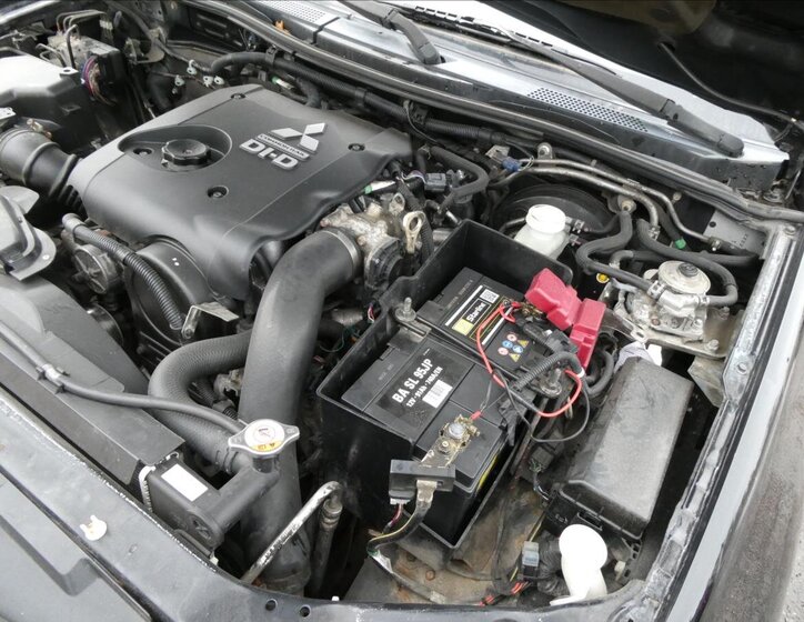 Mitsubishi L200 Pick-up 2,5 l 100 kw