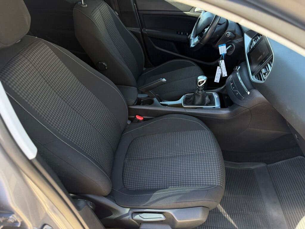 Peugeot 308 Kombi 1,2 l 81 kw