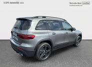 Mercedes-Benz GLB 8
