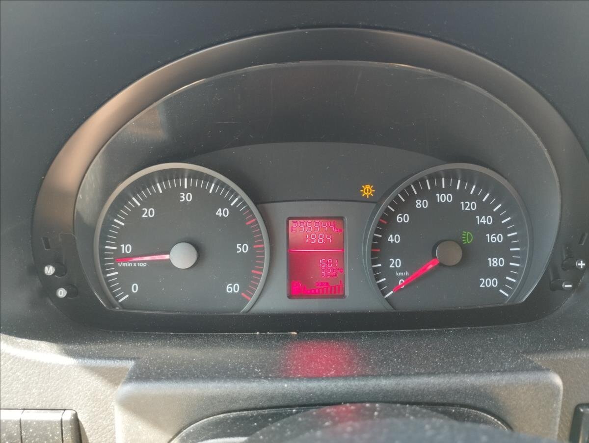 Volkswagen Crafter Valník 2,5 l 100 kw