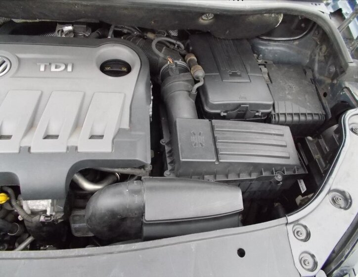 Volkswagen Touran MPV 2,0 l 103 kw