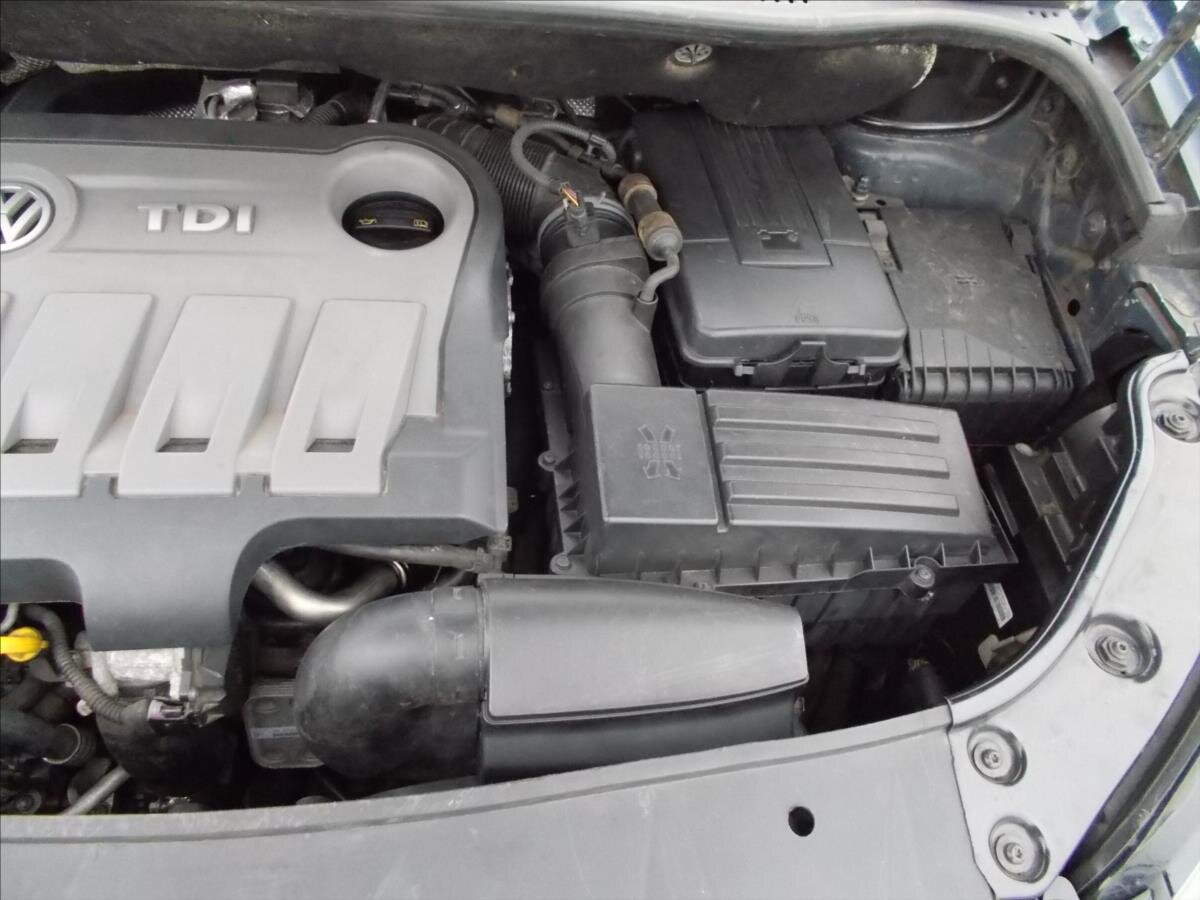 Volkswagen Touran MPV 2,0 l 103 kw