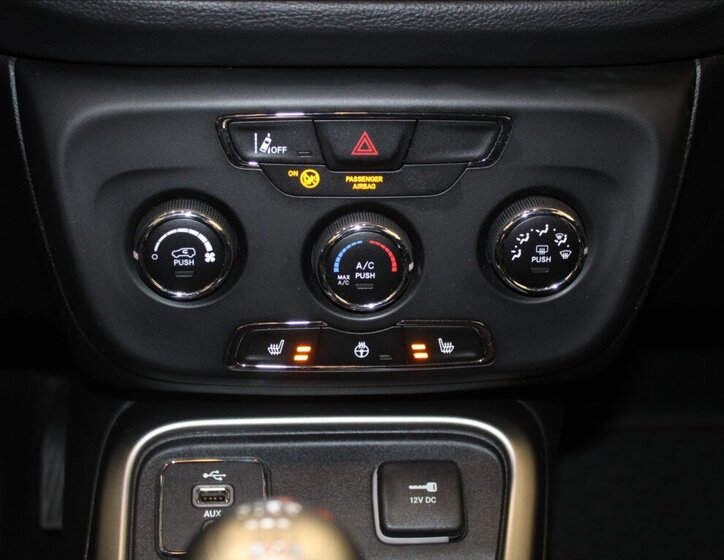 Jeep Compass SUV / Terénní 1,6 l 88 kw