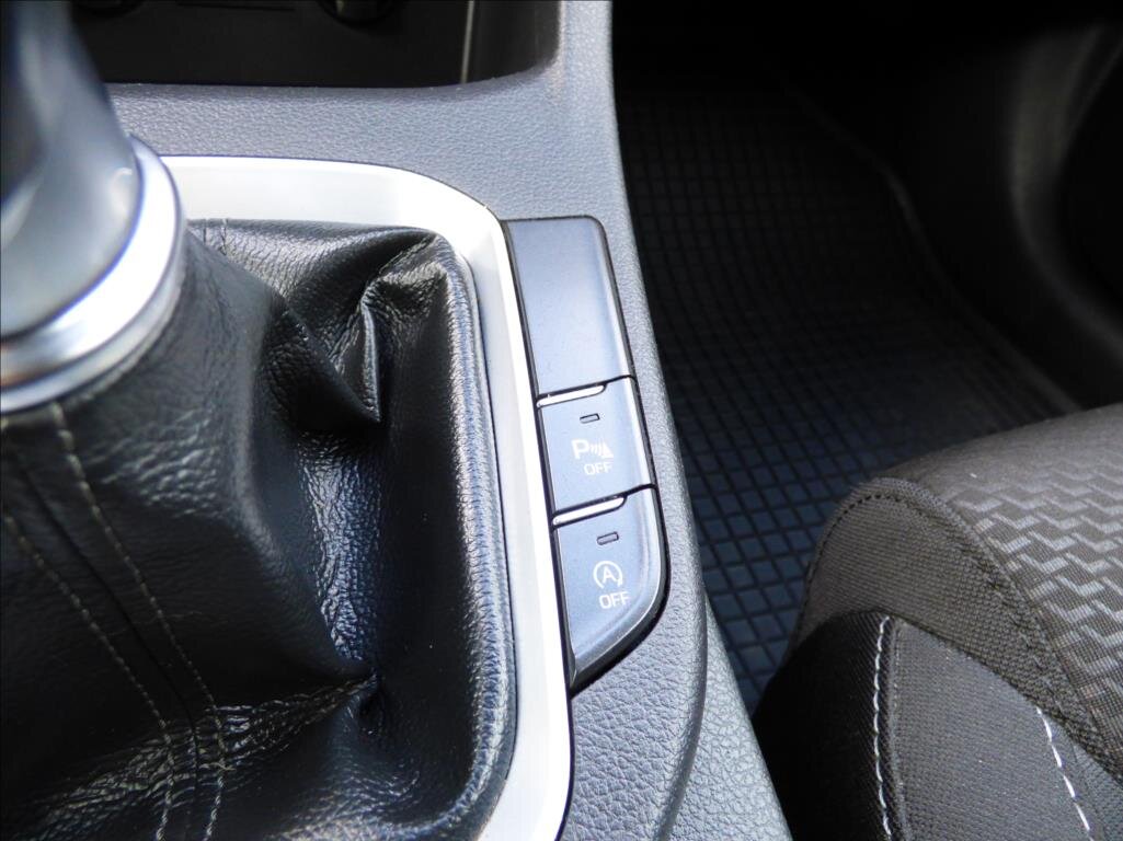 Hyundai i30 Liftback 1,6 l 100 kw