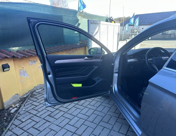 Volkswagen Passat Kombi 2,0 l 110 kw