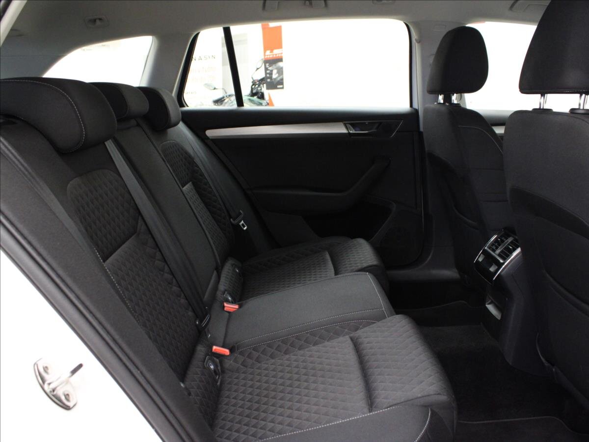 Škoda Superb Kombi 2,0 l 110 kw