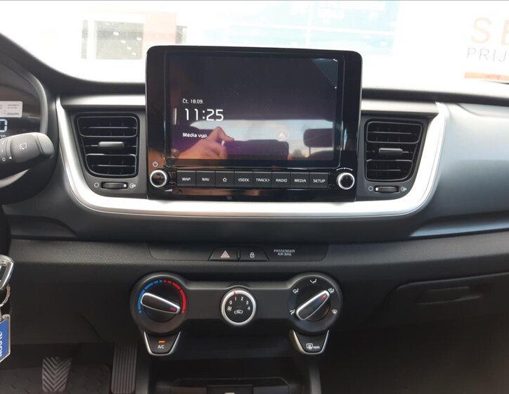 KIA Stonic SUV 1,2 l 58 kw