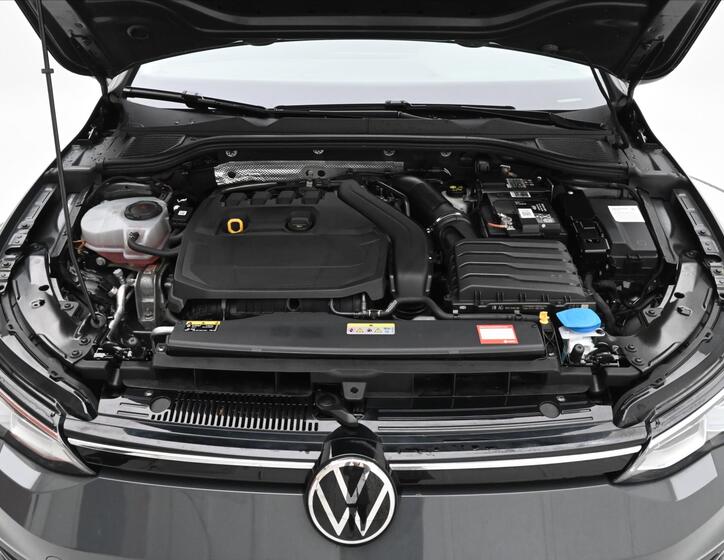 Volkswagen Golf 9