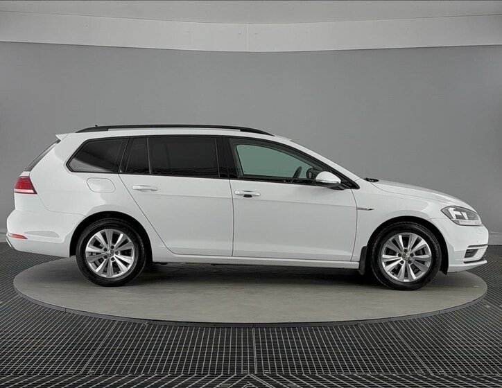 Volkswagen Golf Kombi 1,5 l 96 kw