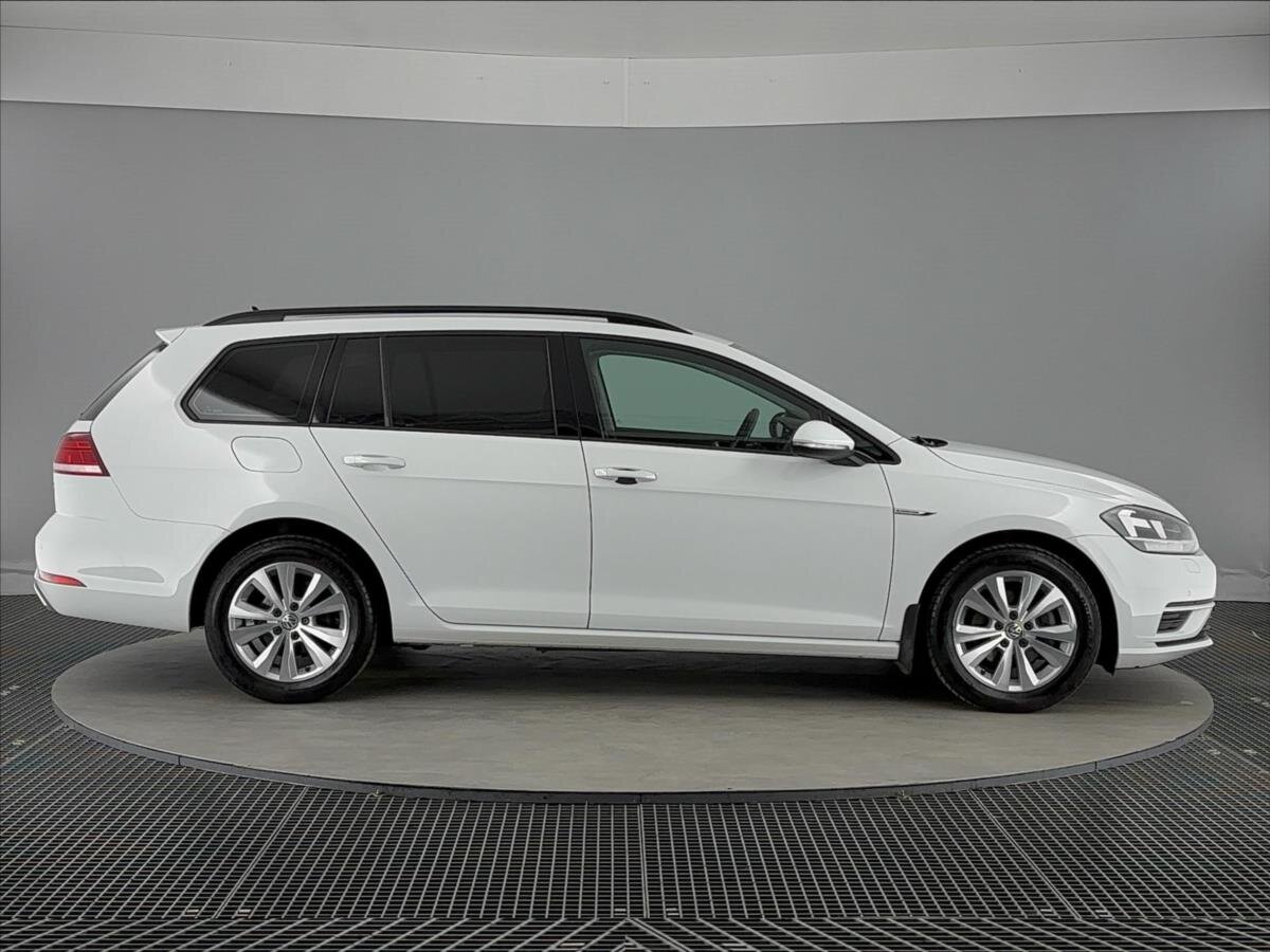 Volkswagen Golf Kombi 1,5 l 96 kw