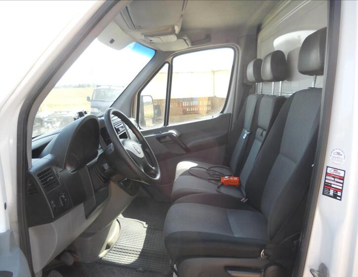 Volkswagen Crafter 12