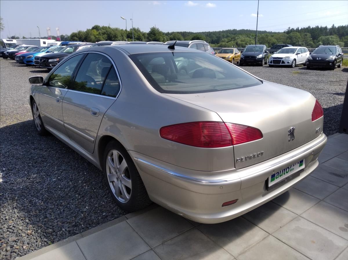 Peugeot 607