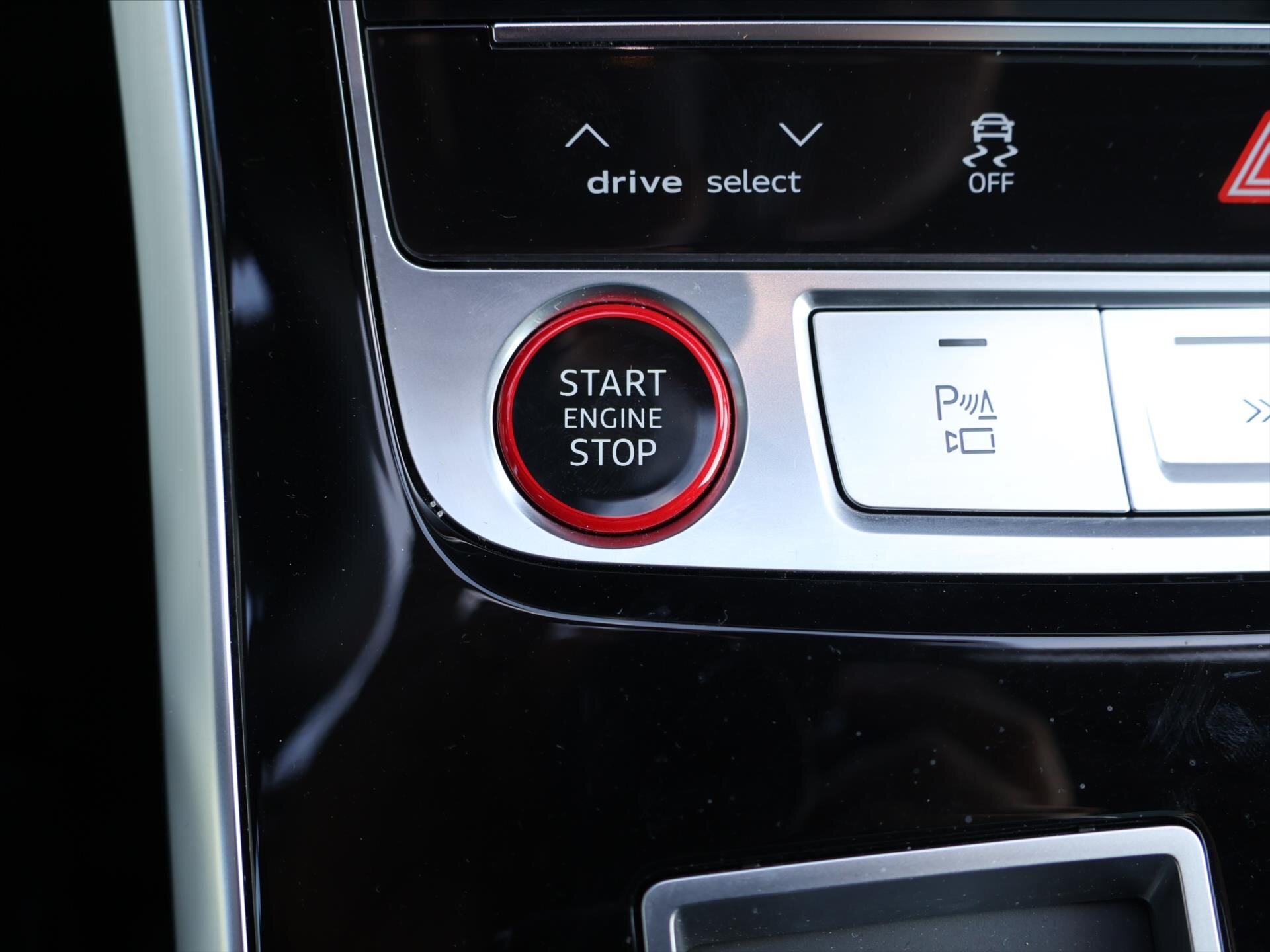Audi SQ7 SUV / Terénní 4,0 l 373 kw