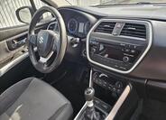 Suzuki SX4 S-Cross 32