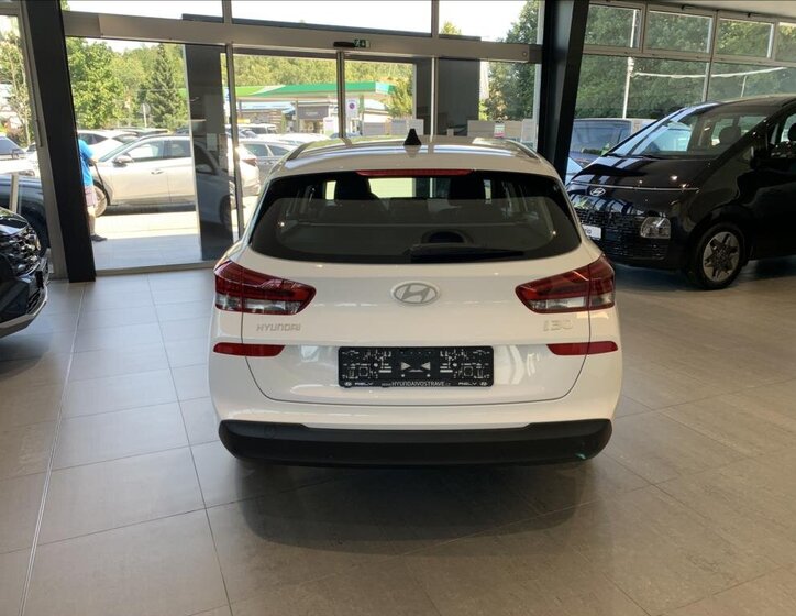Hyundai i30 Kombi 998,0 74 kw