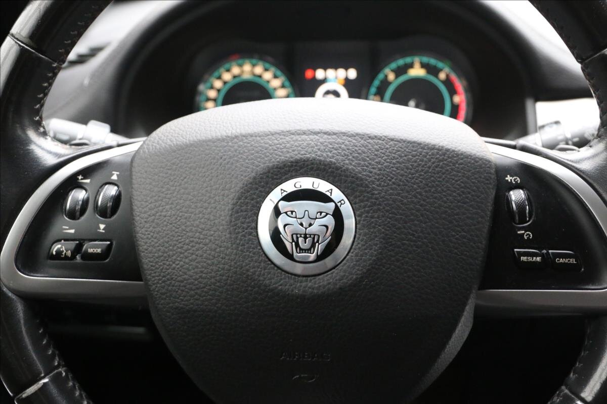 Jaguar XF Kombi 3,0 l 177 kw