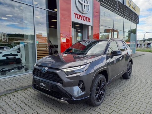 Toyota RAV4 SUV 2,5 l 225 kw
