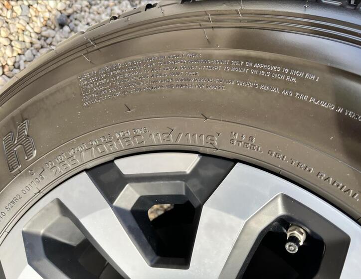 Toyota Land Cruiser 39