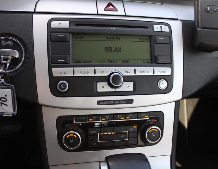 Volkswagen Passat CC 16