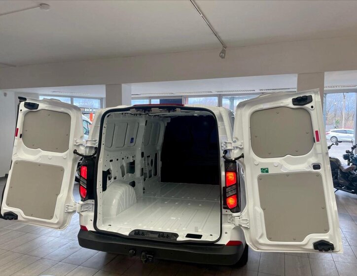 Ford Transit Custom Ostatní 2,0 l 100 kw