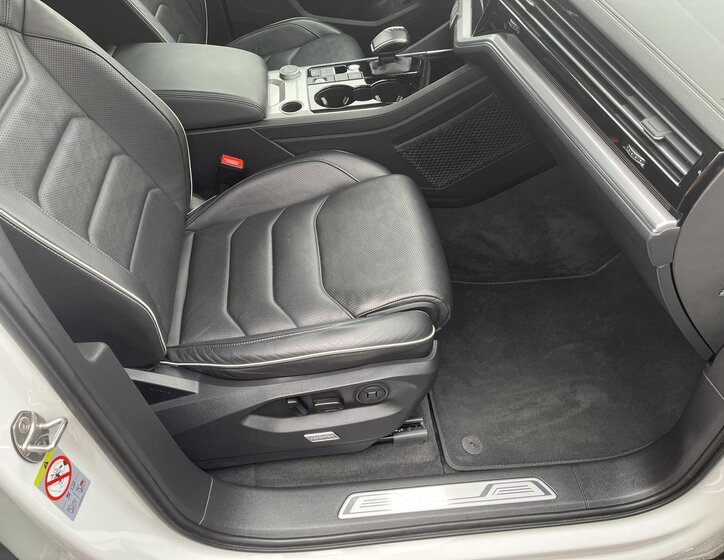 Volkswagen Touareg SUV 3,0 l 210 kw