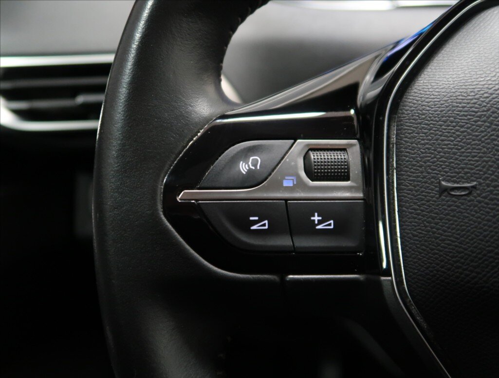 Peugeot 5008 MPV 1,5 l 96 kw