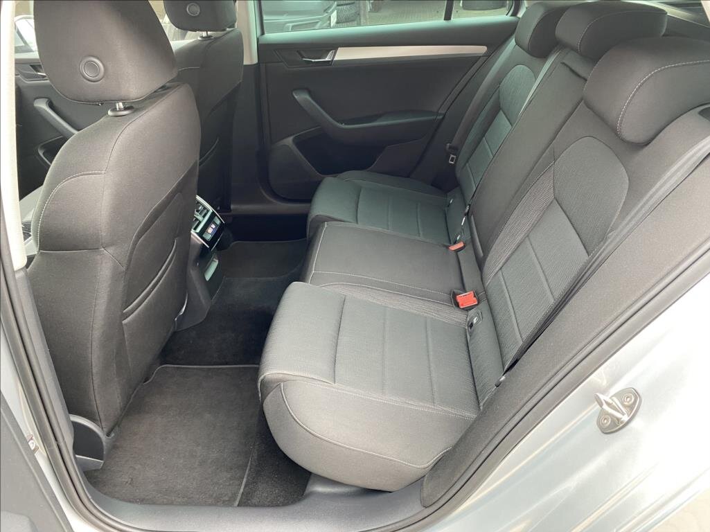 Škoda Superb Kombi 2,0 l 110 kw