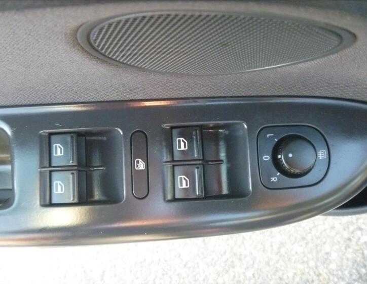 Volkswagen Golf Plus 8