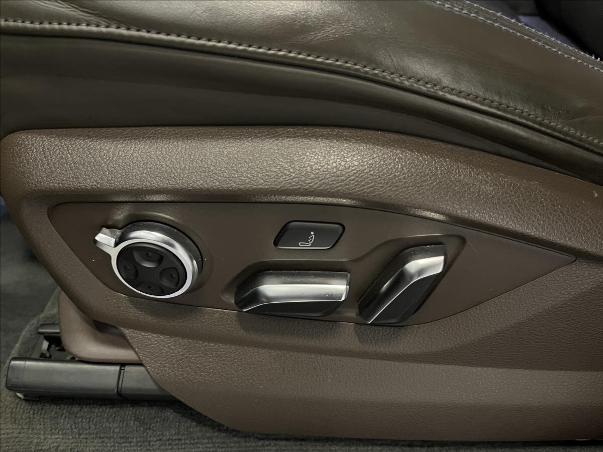 Audi SQ7 SUV / Terénní 4,0 l 320 kw