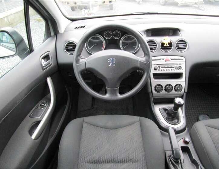 Peugeot 308 Hatchback 1,6 l 66 kw