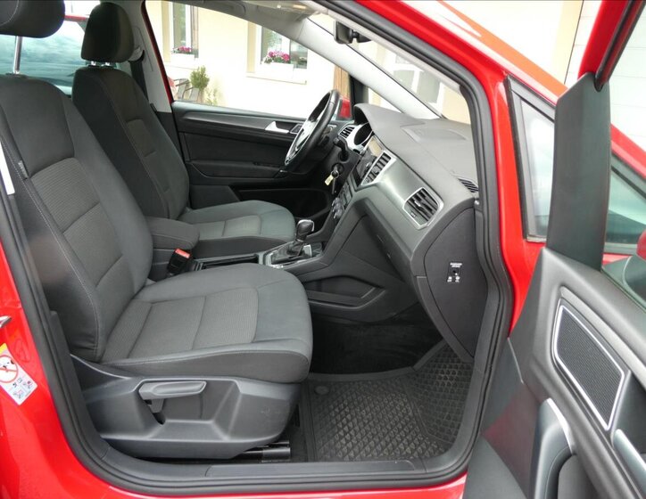 Volkswagen Golf Sportsvan MPV 999,0 85 kw