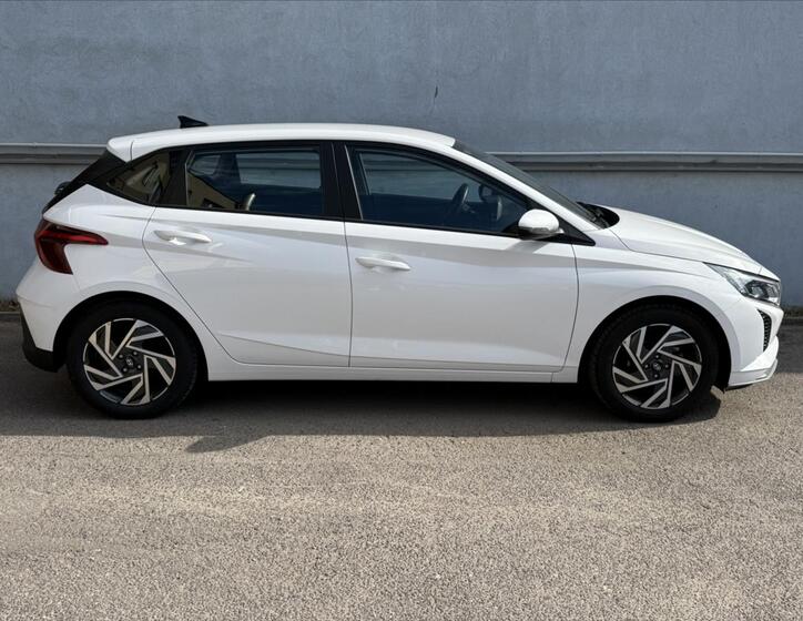 Hyundai i20 20
