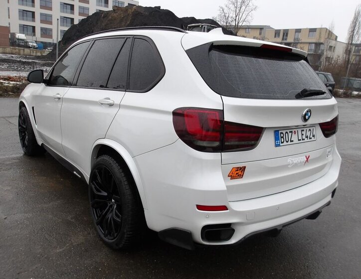 BMW X5 SUV 3,0 l 280 kw