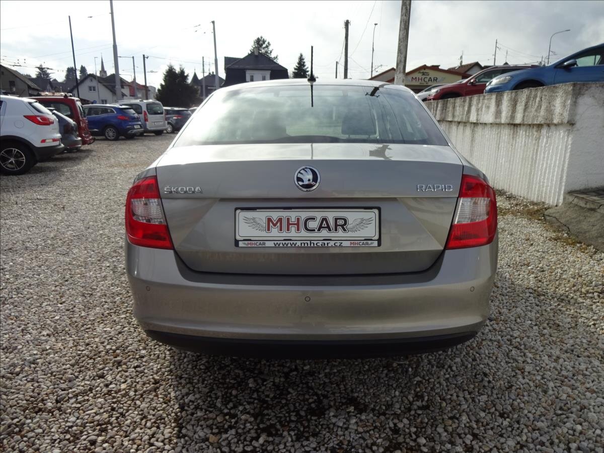 Škoda Rapid Sedan / Limuzína 1,2 l 66 kw
