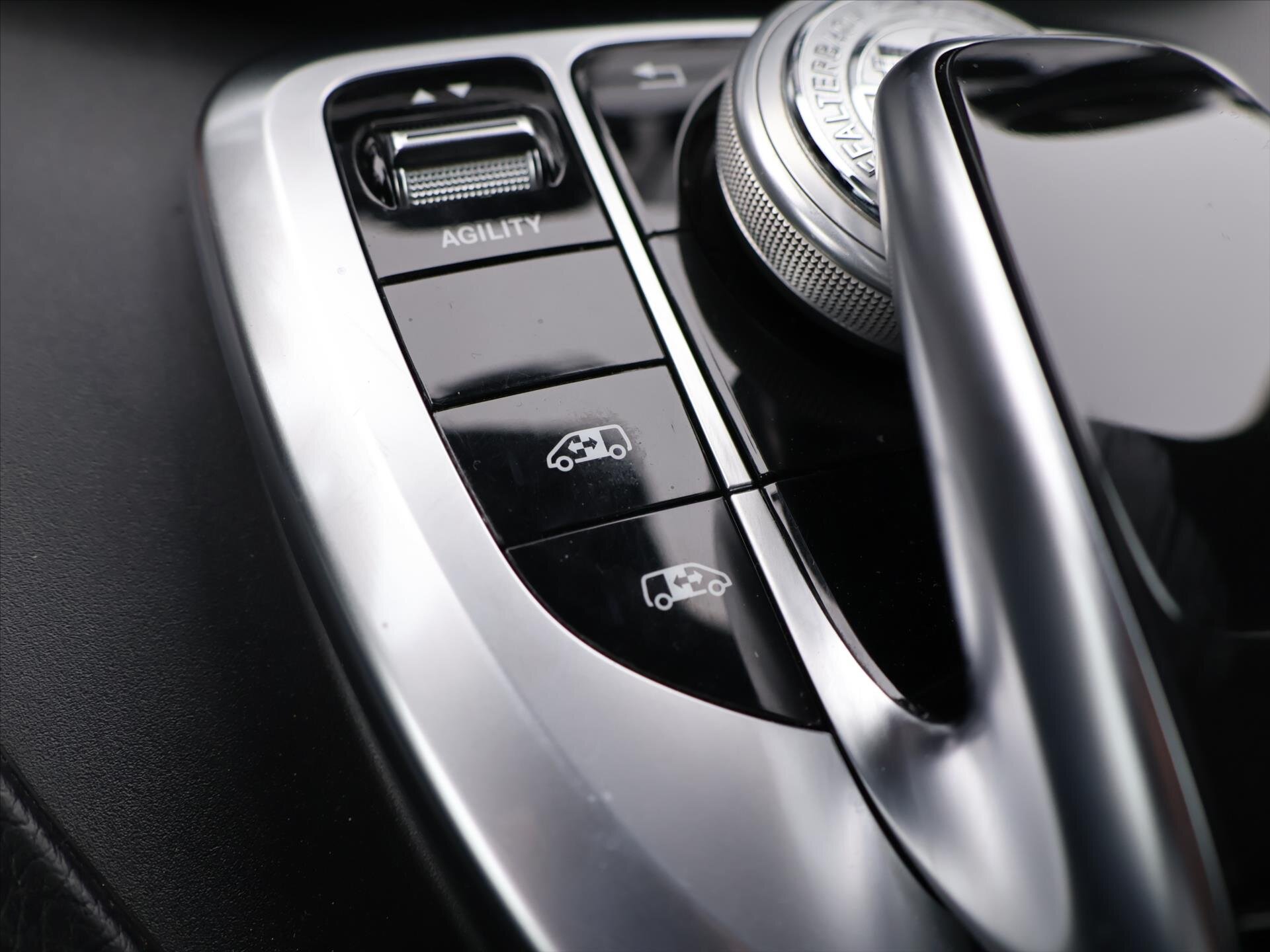 Mercedes-Benz Třídy V Kombi 2,1 l 140 kw